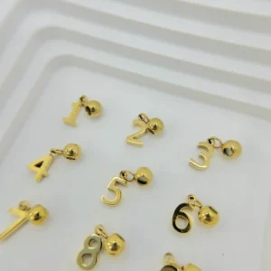 Amuletos con los números del 0 al 9